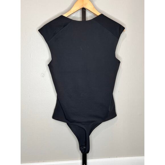 Express BodyContour High Compression Scoop Neck Cap Sleeve Bodysuit Black L NWOT - Picture 4 of 6